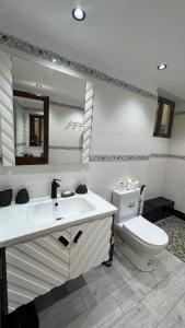 Imagine din galeria proprietății Luxury apartment with sea view - Al Amine residence în Fnideq