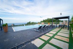 Swimmingpoolen hos eller tæt på Luxurious diamond