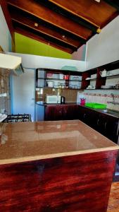 Η κουζίνα ή μικρή κουζίνα στο sunny's homestay