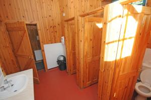 Blackwater Glamping Pods的一间浴室