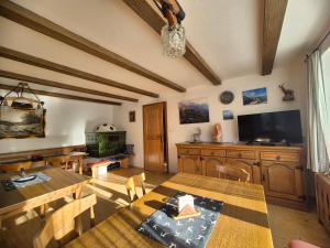TV a/nebo společenská místnost v ubytování Brandnerhof