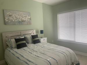 Foto de la galería de Sunsets Waterfront Saltwater Heated Pool Retreat en Punta Gorda