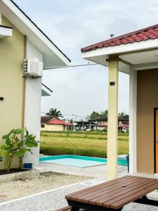 Bazén v ubytování The Canal Villa nebo v jeho okolí