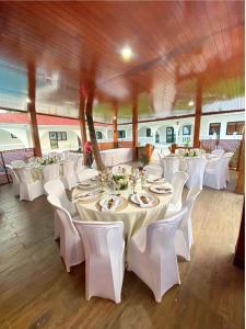 Εστιατόριο ή άλλο μέρος για φαγητό στο Villa Eden +41 φωτογραφίες