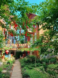 Κήπος έξω από το Lavender Homestay Măng Đen