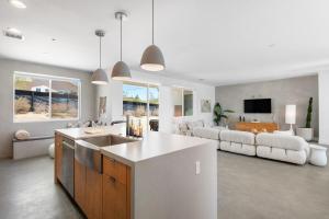 Μια τηλεόραση ή/και κέντρο ψυχαγωγίας στο Aria by The CoHost Company