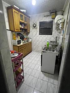 Η κουζίνα ή μικρή κουζίνα στο Quiet Private Room with Kitchen Access , Perfect for Travelers