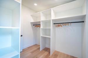 Φωτογραφία από το άλμπουμ του Modern Renovated Home σε Σάρλοτσβιλ +29 φωτογραφίες