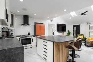 Η κουζίνα ή μικρή κουζίνα στο Serene Oasis Near Rock River