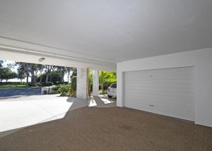 Billede fra billedgalleriet på Lux Beach Front Apartment i Urangan