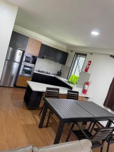 Η κουζίνα ή μικρή κουζίνα στο Nasau Resort & Villas