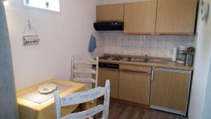 Kuchyň nebo kuchyňský kout v ubytování Appartement 1 im Haus Wattenblick