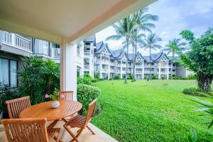 Κήπος έξω από το JSD Prime Property-Cherngtalay