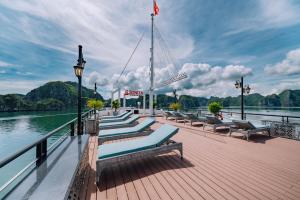 Φυσικό τοπίο κοντά σε αυτό το πλωτό κατάλυμα +25 φωτογραφίες