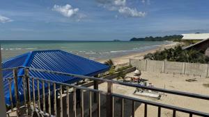 Φωτογραφία από το άλμπουμ του Buddy's Beach House σε Sampong