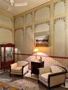 Χώρος καθιστικού στο RAMPURIA HAVELI Bhanwar Niwas Bikaner