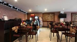 Lounge nebo bar v ubytování D' Leonor Hotel + 183 fotografií