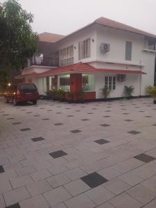 Budova, kde se vila nachází