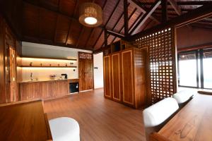 Kuchyň nebo kuchyňský kout v ubytování Meadow Hills Villas by Mahaprana