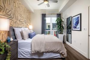 Ένα ή περισσότερα κρεβάτια σε δωμάτιο στο Azara