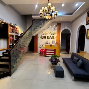 Khu vực ghế ngồi tại Hotel Hoa Đào