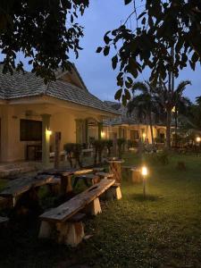 Zahrada ubytování Saraburi Garden Resort