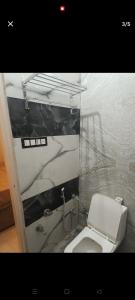 Ένα μπάνιο στο Naam Residency