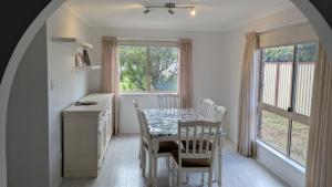 Posezení v ubytování Flamingo Sunset Retreat