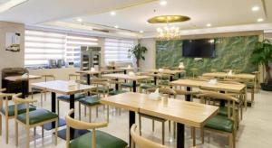 Εστιατόριο ή άλλο μέρος για φαγητό στο Vienna Classic Hotel Fujian Shishi Jinsheng