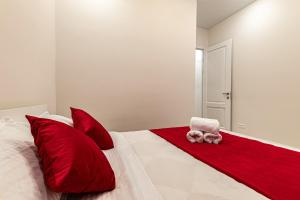 Postel nebo postele na pokoji v ubytování Уютная евродвушка возле Астана Арены