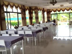 Restoran või mõni muu söögikoht majutusasutuses Lomdao Resort