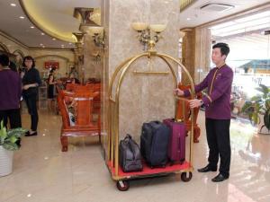 Επισκέπτες που μένουν στο Tran Vinh Hotel