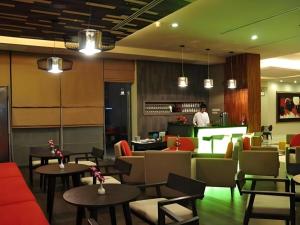 Επισκέπτες που μένουν στο Thamrongin Hotel