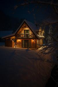 Το Willa Spokojna Przystań nad Strumykiem τον χειμώνα