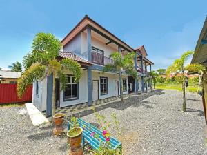 Zahrada ubytování OYO 90507 Chalet Sumayyah