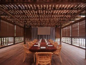 Οι επιχειρηματικές εγκαταστάσεις ή/και οι αίθουσες συνεδριάσεων στο Jinghong Golan Garden Hotel in Xishuangbanna +192 φωτογραφίες