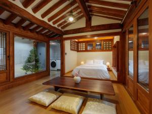 En eller flere senge i et værelse på 아린정