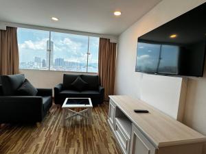 Μια τηλεόραση ή/και κέντρο ψυχαγωγίας στο Hotel Continental Penang +15 φωτογραφίες