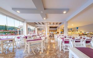 Restaurace v ubytování Sahra Su Holiday Village & SPA