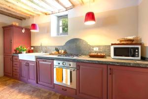 Η κουζίνα ή μικρή κουζίνα στο Casa Giulio +18 φωτογραφίες