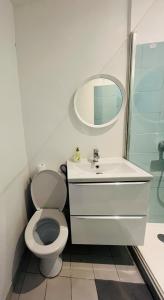 Un baño de Studio cosy au cœur Panier