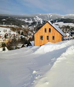 Το Výhledovka chalet τον χειμώνα