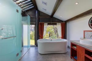 Φωτογραφία από το άλμπουμ του Yyj Island Garden Resorts Lijiang σε Λιγιάνγκ