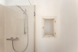 Ένα μπάνιο στο Gewölbezimmer am Hauptplatz 28