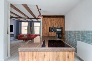 Kuchyň nebo kuchyňský kout v ubytování Luxury in Alkmaar Historic Heart + 17 fotografií