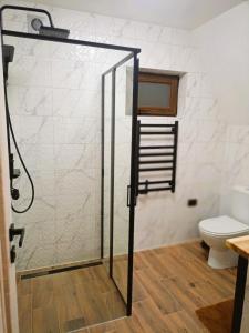 Koupelna v ubytování Котедж Відпочинок в Карпатах