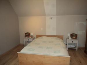 Postel nebo postele na pokoji v ubytování Chambre à Louer - CAUMONT L'EVENTE