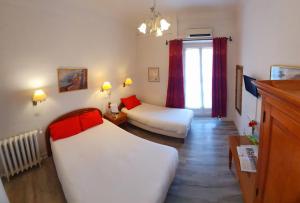 Фотография из галереи Hotel Richelieu в Ментоне +13 фотографий