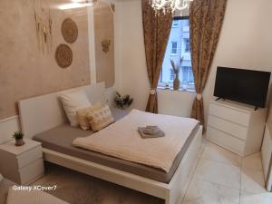 Μια τηλεόραση ή/και κέντρο ψυχαγωγίας στο Honor - Extravaganz