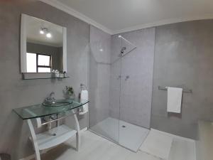 Ένα μπάνιο στο Galagos Guest House